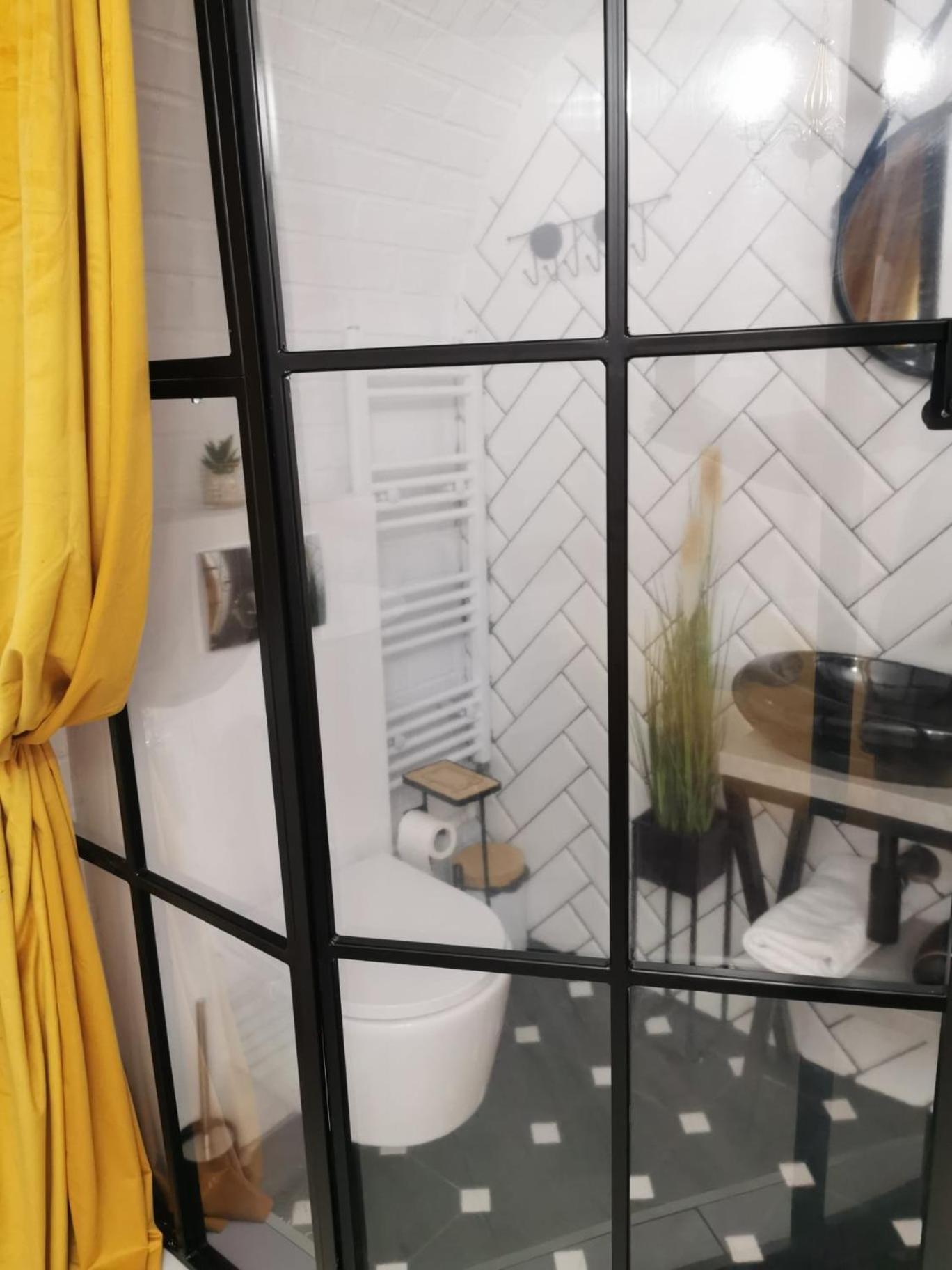 Aramis Boutique In Old Town Center Apartment บราชอฟ ภายนอก รูปภาพ